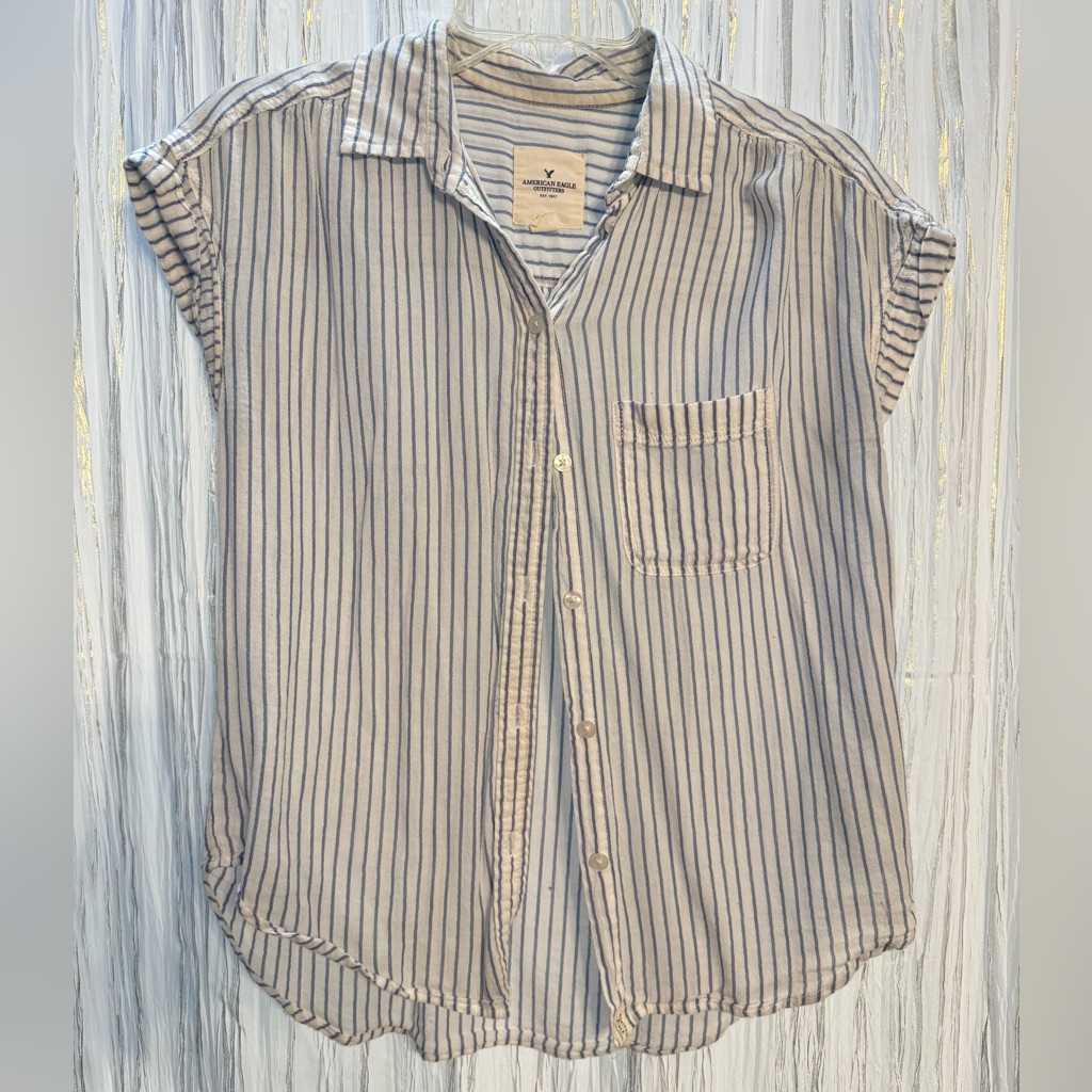 Ae Button Up
